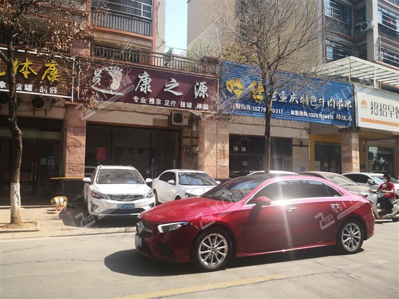 开发区杨坑锦绣新天地/足浴按摩店转让，房间多，租金便宜